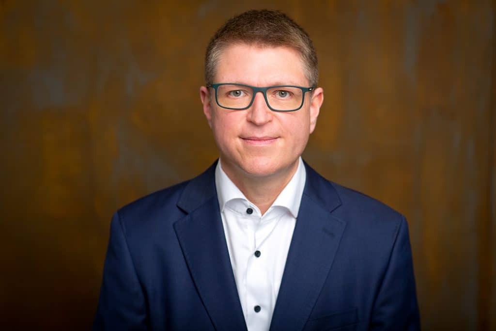 Dr. Michael Hölscher