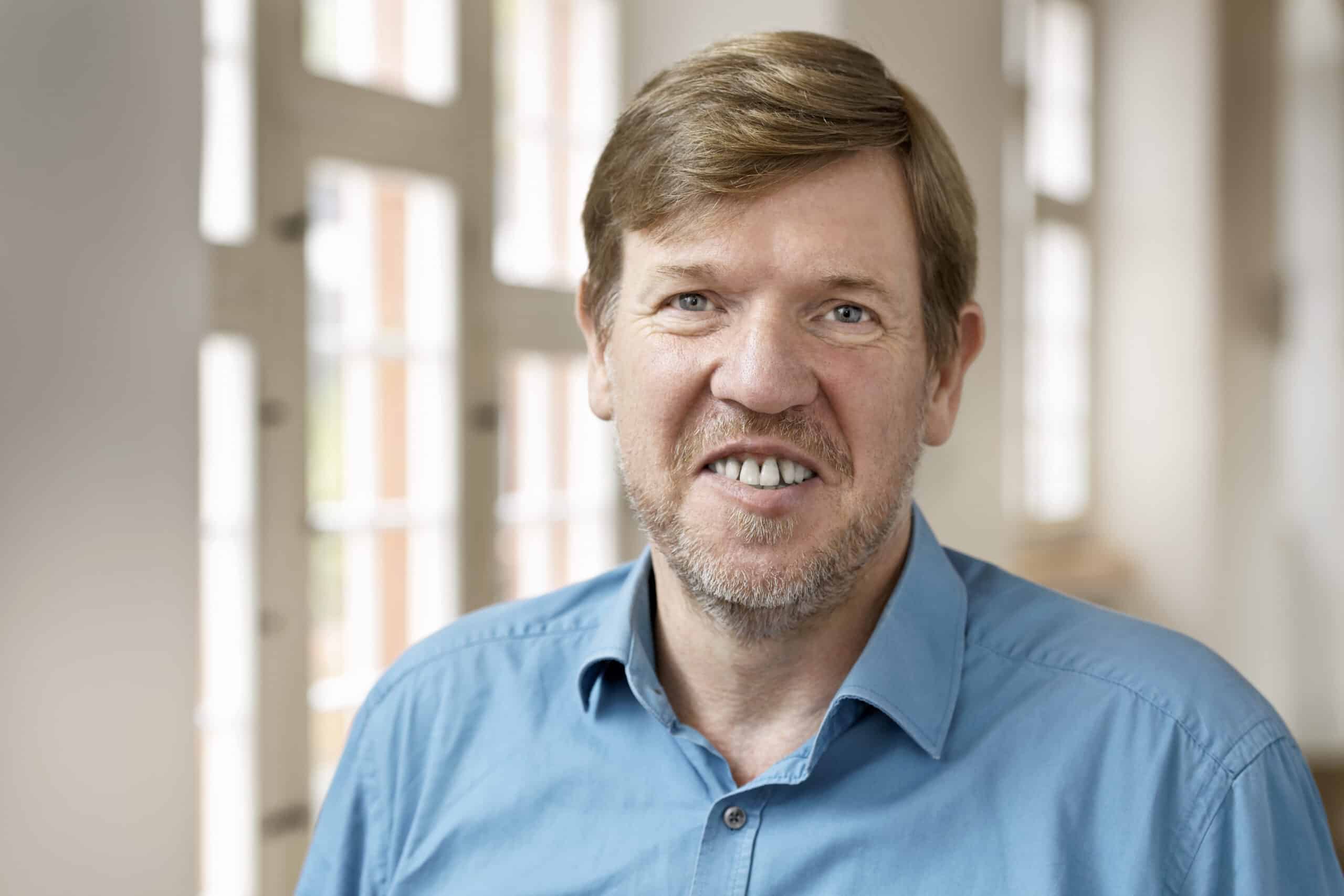 Dr. Bernhard Lindner